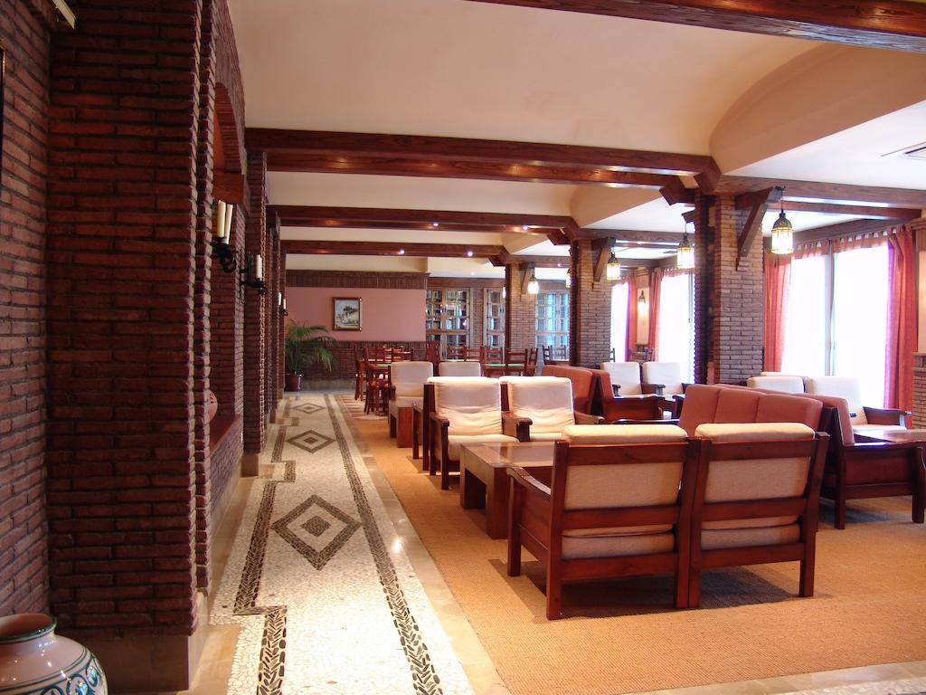 Balneario De Alicun De Las Torres Villanueva de las Torres 외부 사진